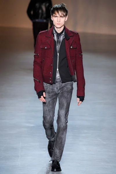 Look 30